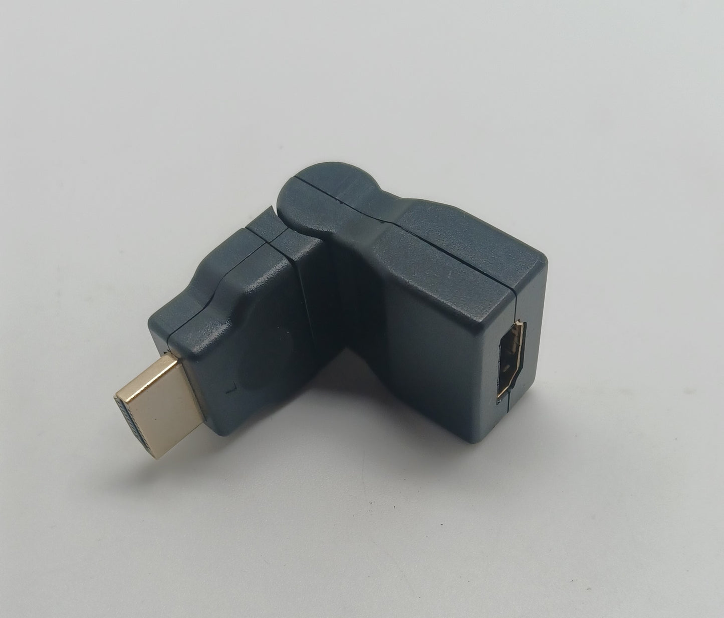 I-HDMI Owesifazane ukuya ku-HDMI Male 90 Goba nge-Swivel