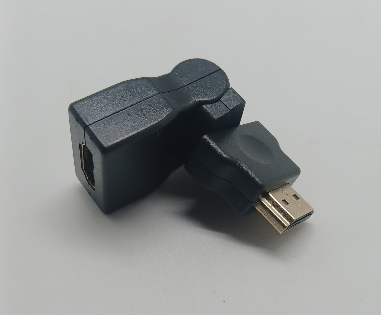 I-HDMI Owesifazane ukuya ku-HDMI Male 90 Goba nge-Swivel